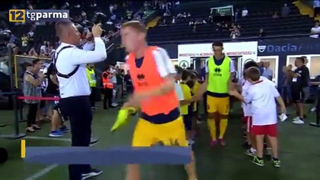 VERSO PARMA-CAGLIARI, PER D'AVERSA PROBLEMI IN MEZZO AL CAMPO