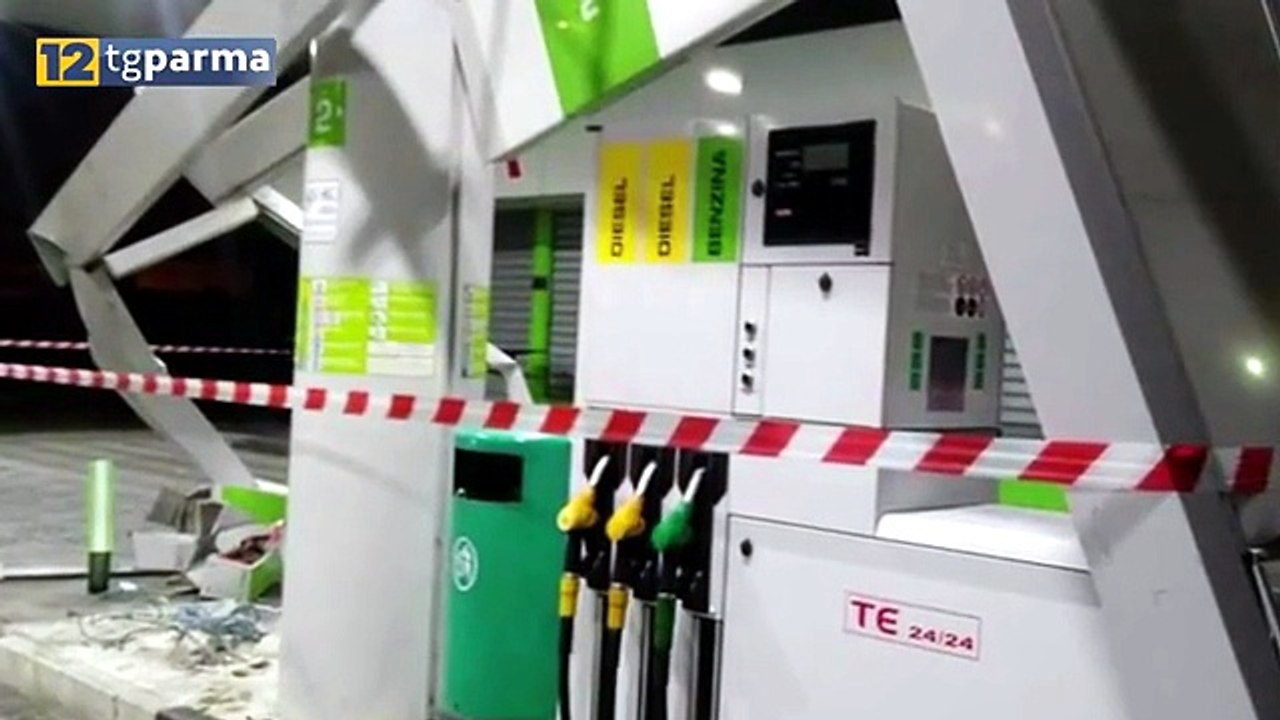 RAID IN UN DISTRIBUTORE DI BENZINA DI LEMIGNANO, DIVELTO SELF SERVICE