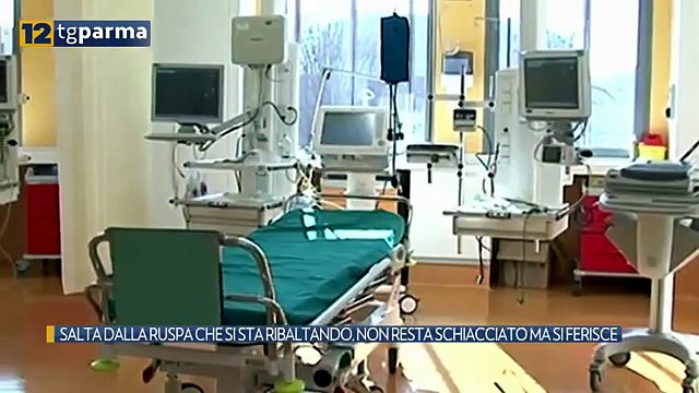 SALTA DALLA RUSPA CHE SI STA RIBALTANDO, NON RESTA SCHIACCIATO MA SI FERISCE