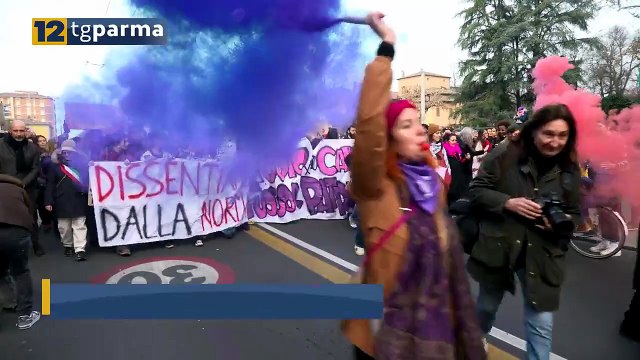 8 MARZO, PER LE VIE DEL CENTRO IL CORTEO DISSENTIAMO DALLA NORMA | 8 MARZO, PER LE VIE DEL CENTRO IL CORTEO DISSENTIAMO DALLA NORMA