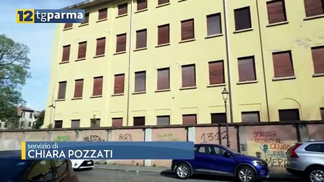 OLTRETORRENTE, SCRITTE ANTISEMITE E VIOLENTE SUI MURI DELL'ASILO | OLTRETORRENTE, SCRITTE ANTISEMITE E VIOLENTE SUI MURI DELL'ASILO
