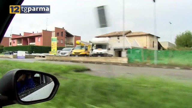FUORI CONTROLLO DAVANTI AD UN MARKET, 54ENNE STRANIERO ARRESTATO | FUORI CONTROLLO DAVANTI AD UN MARKET, 54ENNE STRANIERO ARRESTATO