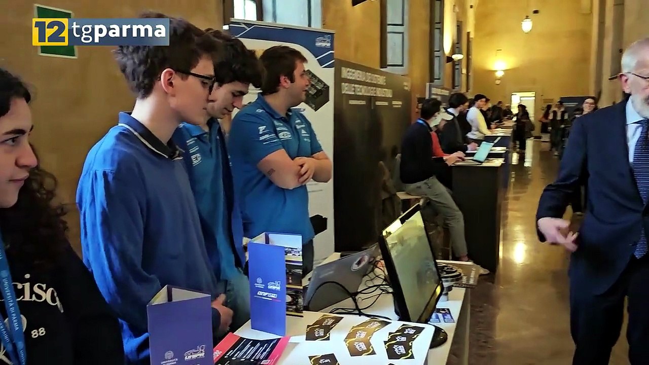 TAGLIO DEL NASTRO PER GLI "OPEN DAY" DELL'UNIVERSITÀ DI PARMA | TAGLIO DEL NASTRO PER GLI "OPEN DAY" DELL'UNIVERSITÀ DI PARMA