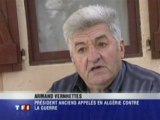 d'ex-soldats français aident des Algériens