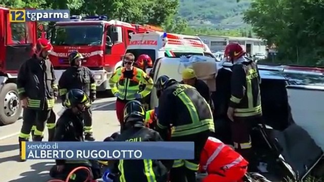 SAN SECONDO, SCHIANTO FRA TRE AUTO: UN FERITO AL MAGGIORE