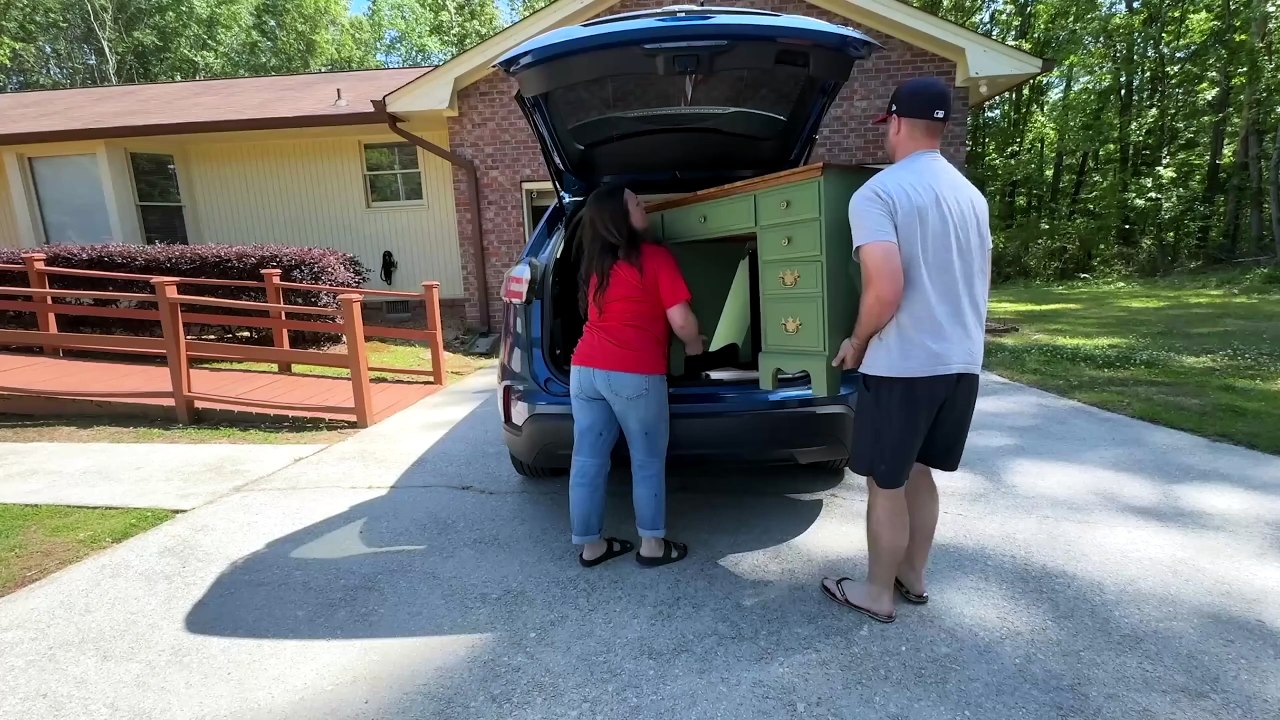 She Turned a $10 Facebook Marketplace Desk Into A Designer MASTERPIECE!