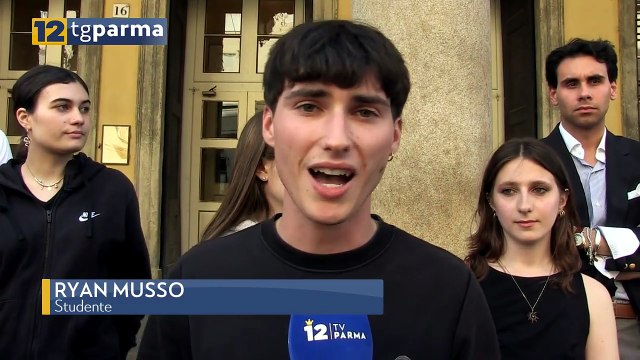 VIOLENZA GIOVANILE, PRESIDIO DAVANTI AL TEATRO REGIO | VIOLENZA GIOVANILE, PRESIDIO DAVANTI AL TEATRO REGIO