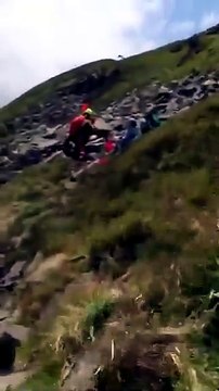 Escursionista ferito sul monte Paitino: il video dei soccorritori