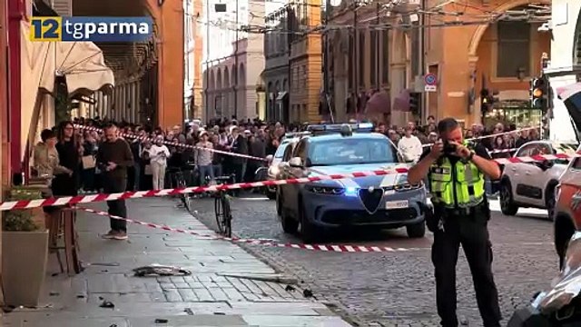 AUTO SU FOLLA A MODENA: A PARMA POCHI POLIZIOTTI, DIFFICILE CONTROLLARE | AUTO SU FOLLA A MODENA: A PARMA POCHI POLIZIOTTI, DIFFICILE CONTROLLARE
