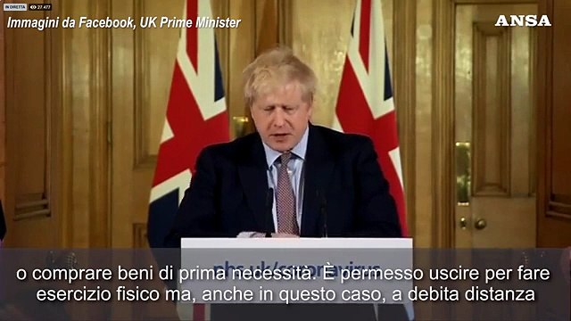 Coronavirus, svolta di Johnson: Evitare pub, viaggi e contatti
