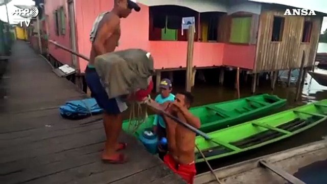 Coronavirus, gli abitanti dell'Amazzonia: Preoccupati per l'arrivo della malattia