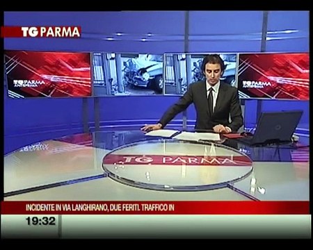 Incidente in via Langhirano, due feriti