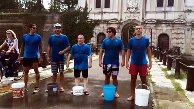 Ice bucket challenge io parlo parmigiano : tgnèmos vìst