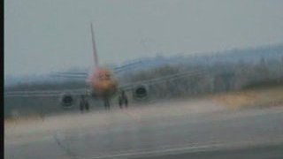 Landing Boeing 737 Europe-Airpost F-GIXB French-post