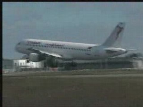 Landing A320 Tunisair TS-IMG at the airport of Rennes