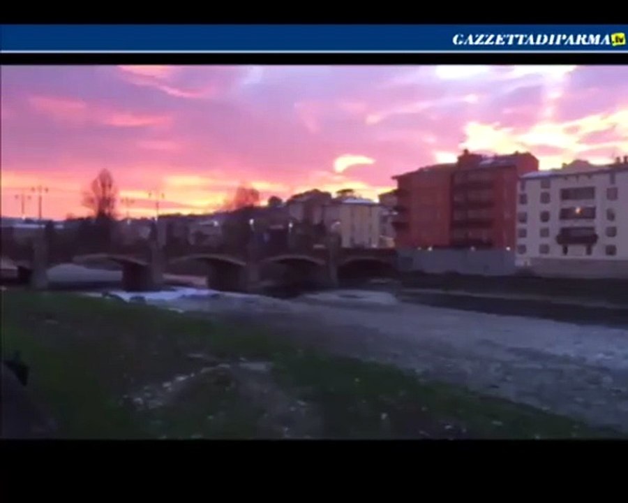 Un rossissimo tramonto a Parma