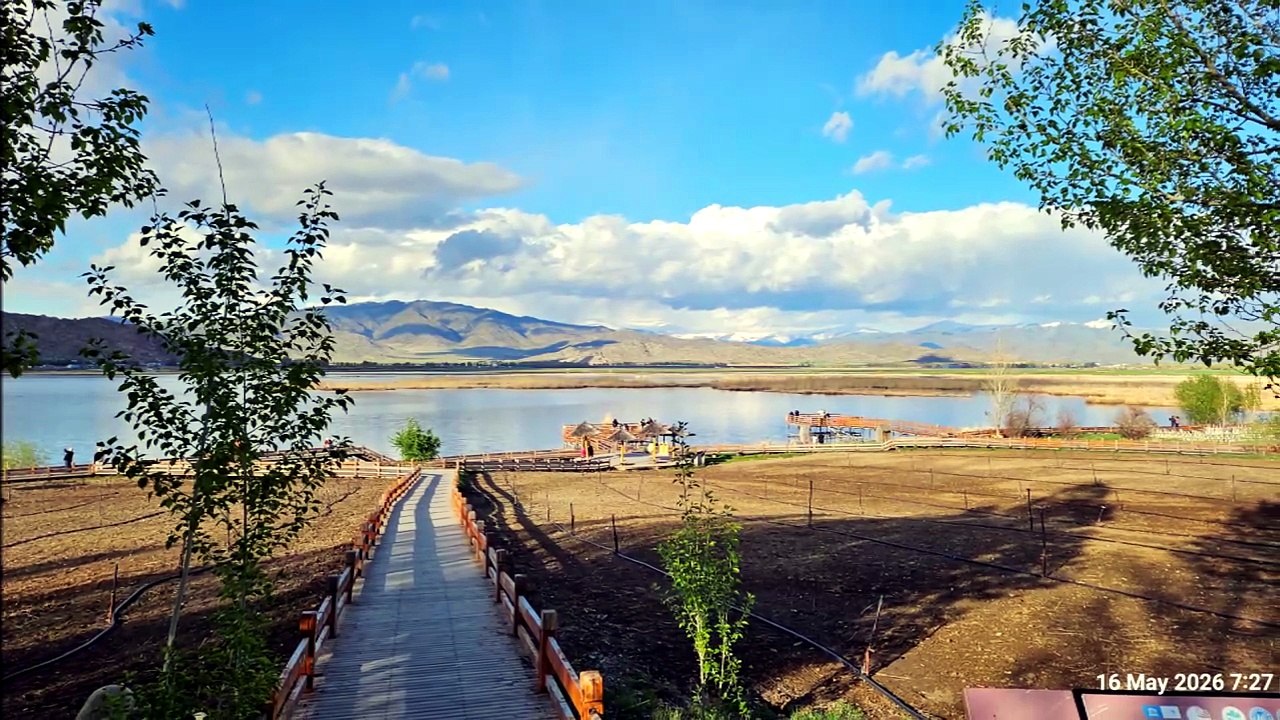 Kekesuli Lake (Wild Duck Lake) - Stunning earthquake fault lake
