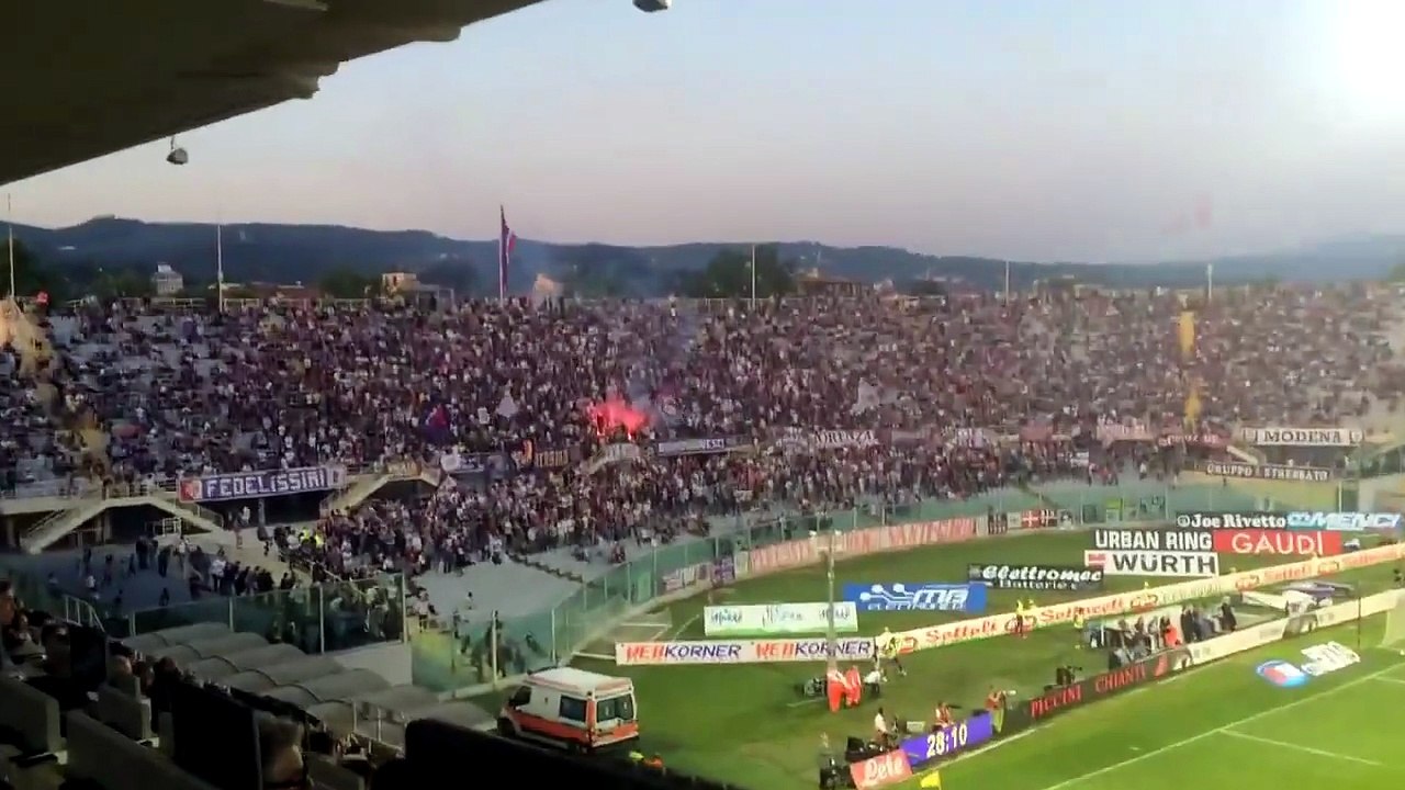 Fumogeni nella Fiesole
