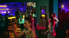 مسلسل فتاة النافذة الموسم الثالث الحلقة 54 مدبلجة للعربية