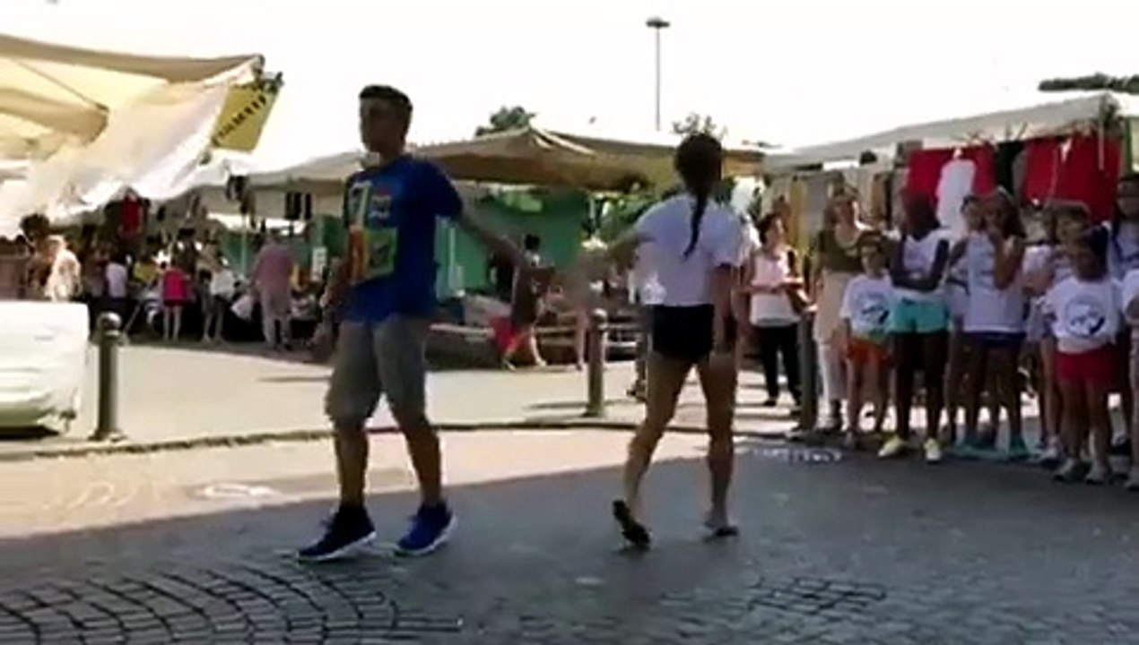 Video flashmob