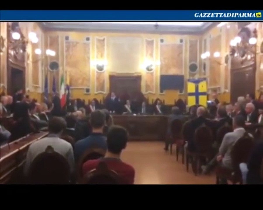 Renzi parla in Consiglio comunale