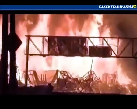 Enorme incendio a Los Angeles, si sospetta il dolo