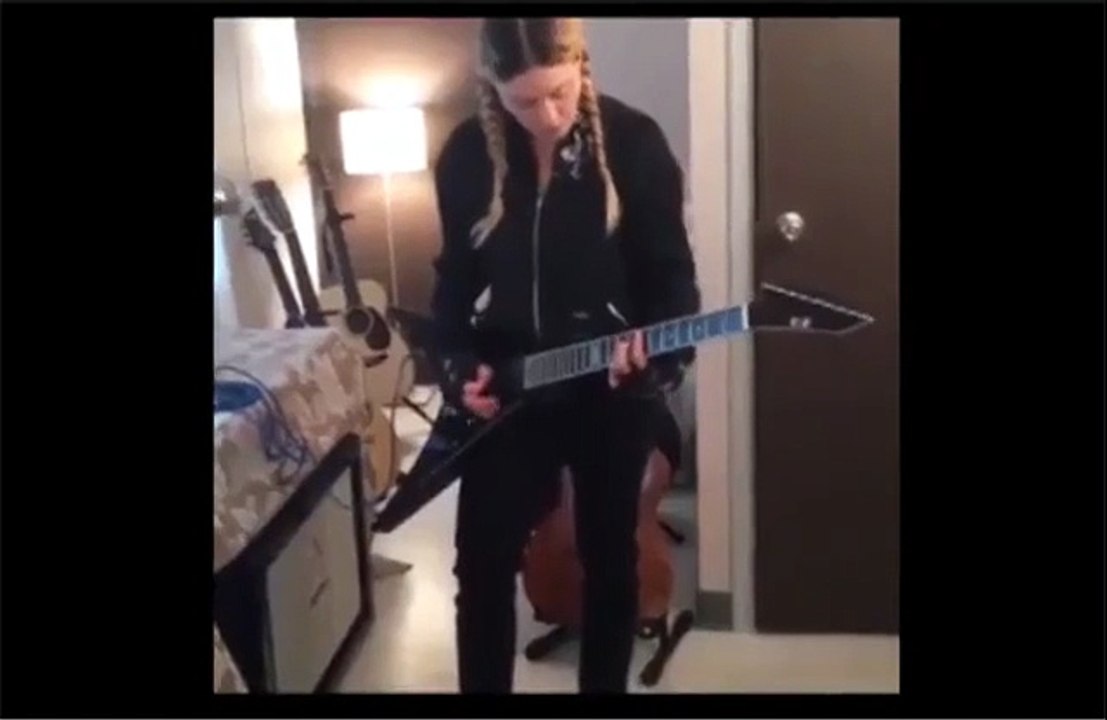 Madonna suona i Led Zeppelin