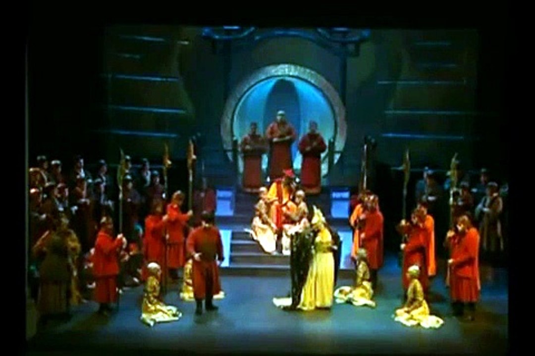 Halla: da Eurovisione a Turandot