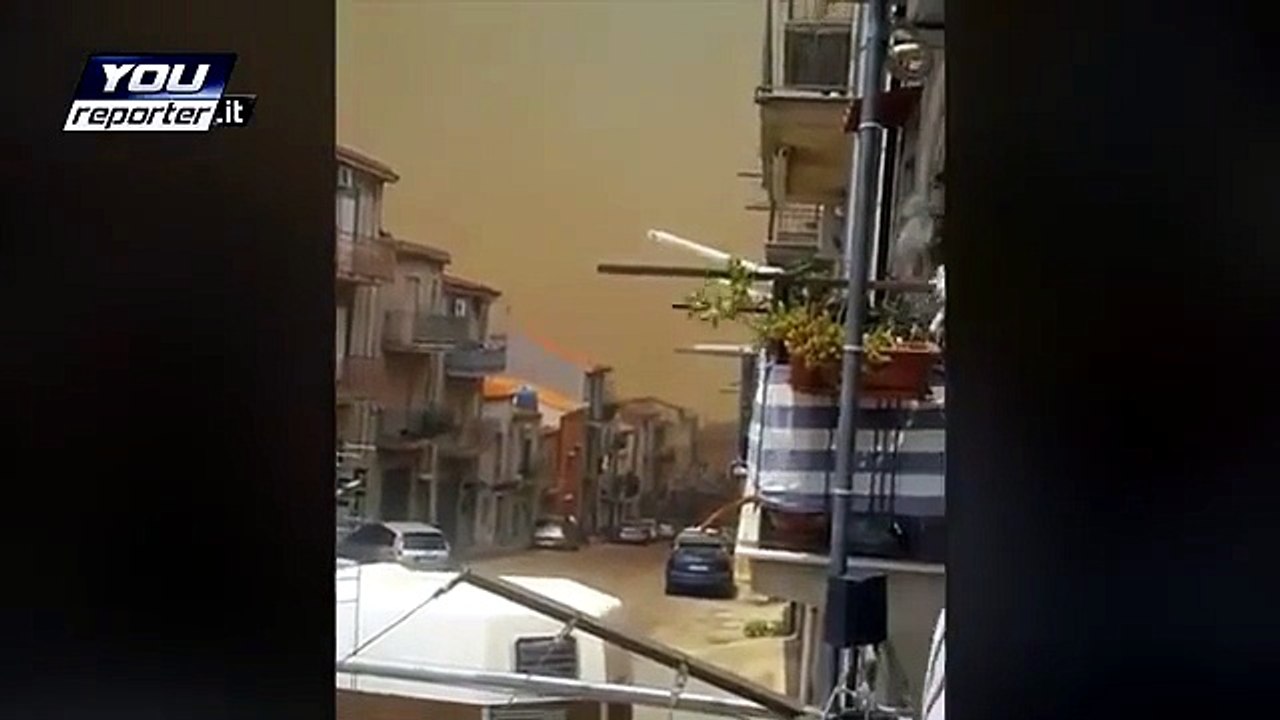 Le fiamme devastano il Palermitano
