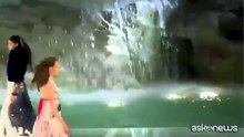 90 anni da fiaba, Fendi sfila a Fontana di Trevi
