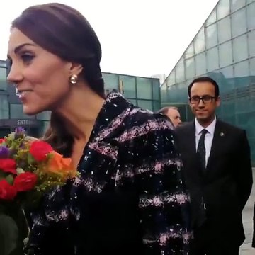Wow, che bella cover! : così Kate conquista i fan e diventa virale Video