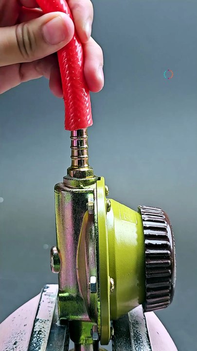 Quick and easy pipe securing method🛠️