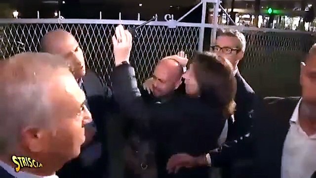 Inviato di Striscia La Notizia aggredito dalla polizia