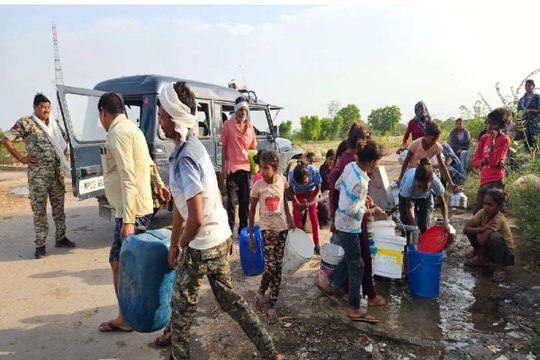 कलेक्टर ने बनाए कंट्रोल रूम प्रभारी नहीं उठाते फोन