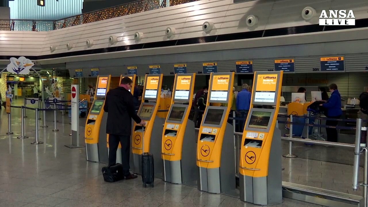 Piloti Lufthansa scioperano, molti disagi