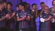 Le PSG Champions d'Europe à l'Élysée — Marquinhos Parle, Al-Khelaïfi Lance un Chant et la Salle EXPLOSE