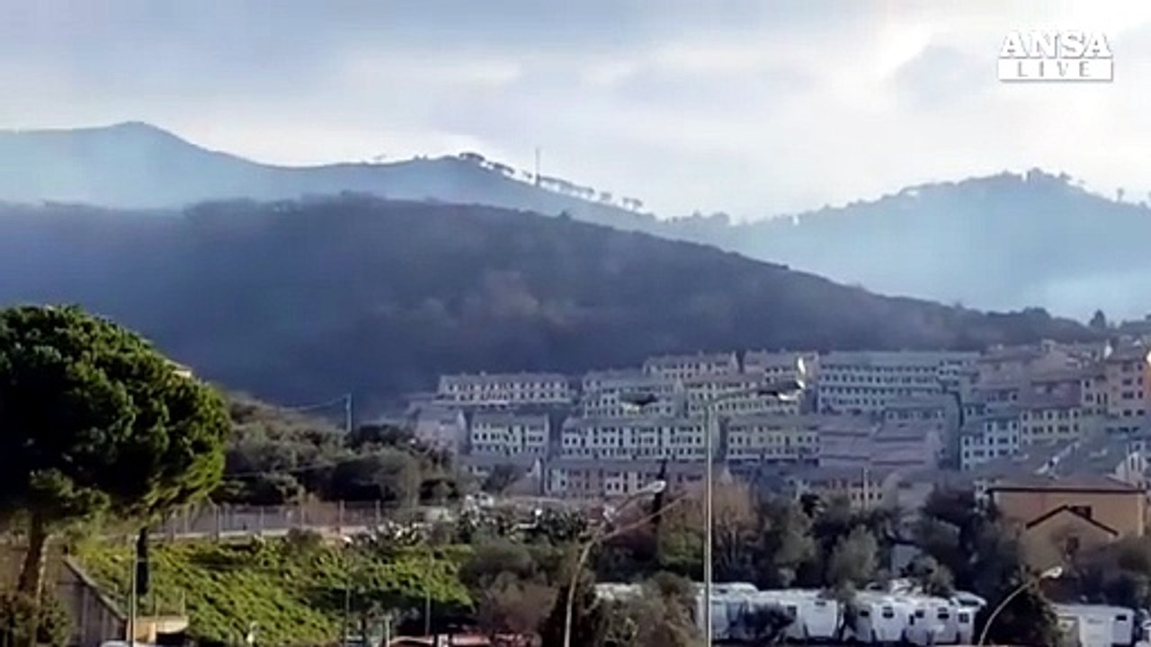 Ancora roghi a Genova