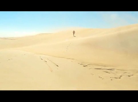 Pugolotti, l'uomo che corre nel deserto (stavolta quello del Kizilkum) Video