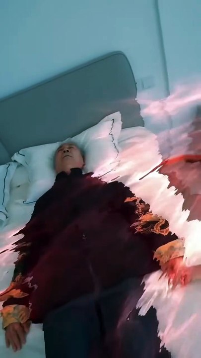 Boy retrieves his masters corpse from prison only to become supreme Martial Godgaining everything Episode  Engsub