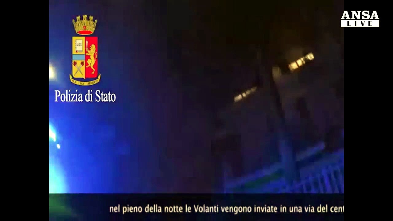 Fiamme divampano nella notte in un palazzo a Pisa