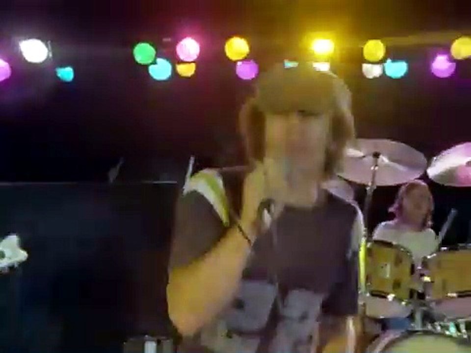 ACDC - You Shook Me All Night Long (Official 4K Video)