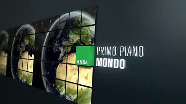 Ancora bombe su Aleppo, feriti soccorsi in strada
