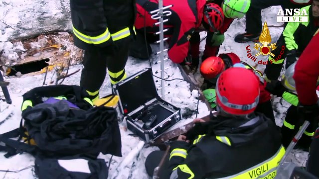 Search-cam e robot per cercare sopravvissuti a Rigopiano