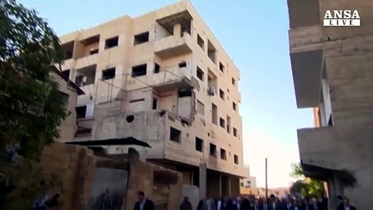 Ancora bombe su Aleppo est. Assad, 'non e' fine guerra'