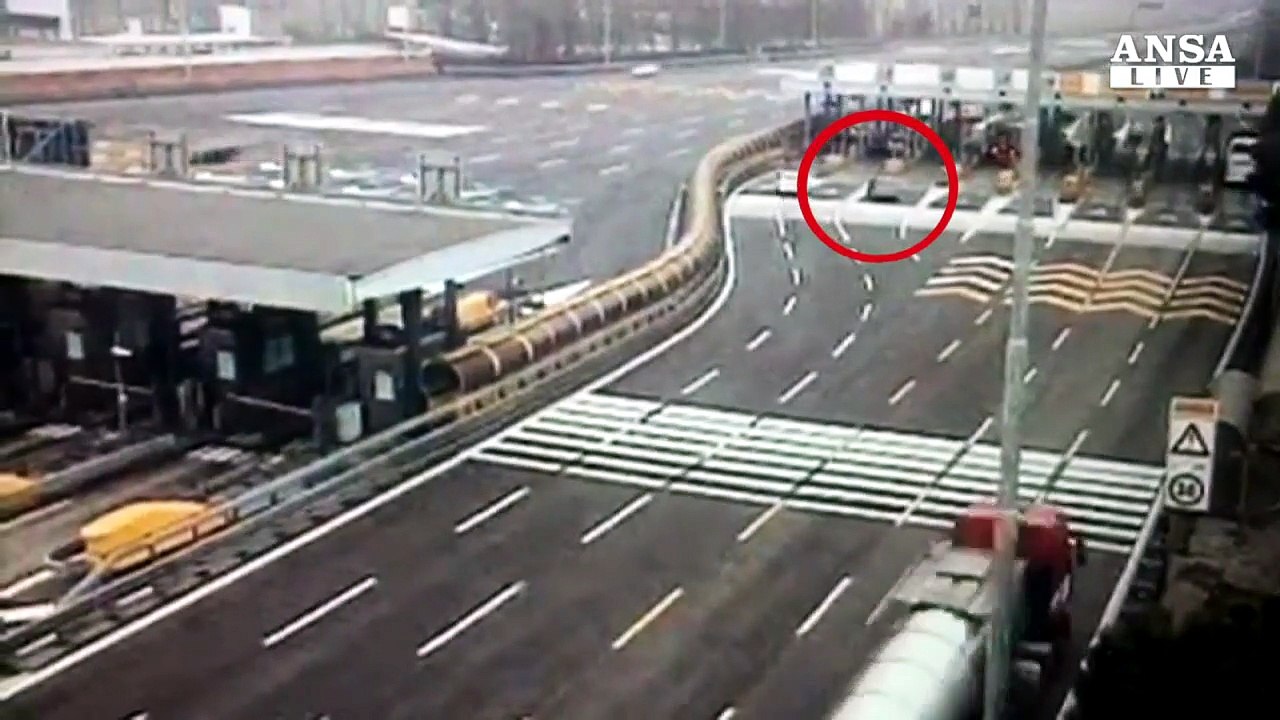 Contromano in tangenziale a Mestre, automobilisti nel panico
