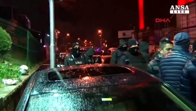 Turchia, attacco in discoteca Istanbul: 35 morti e 40 feriti