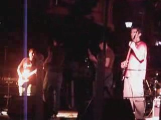 Islak Islak - Şirket