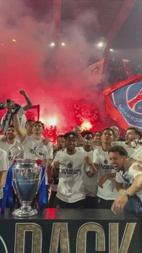 Brutal celebración del PSG en el Parque de los Príncipes: ¡Son campeones!