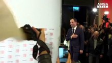 Francia, Hamon vince primarie sinistra
