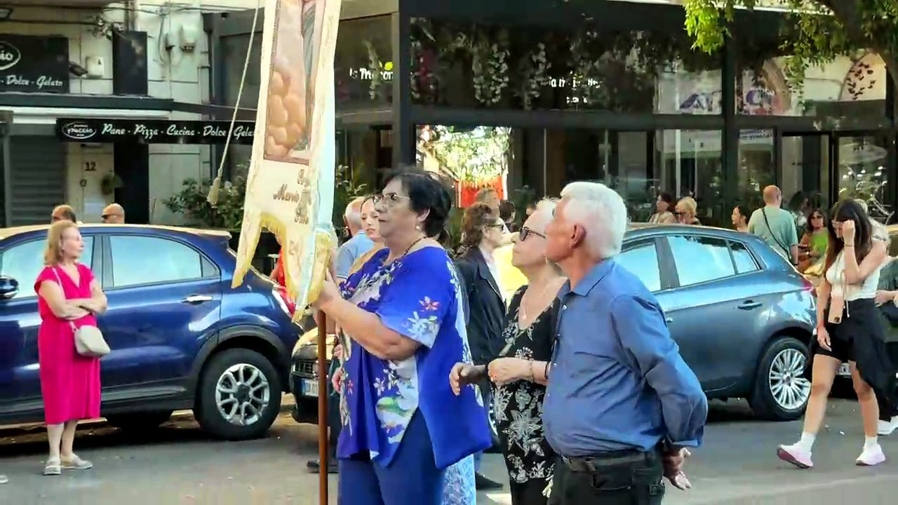 Il video della processione di Santa Rita a Palermo nel quartiere di piazza Don Bosco